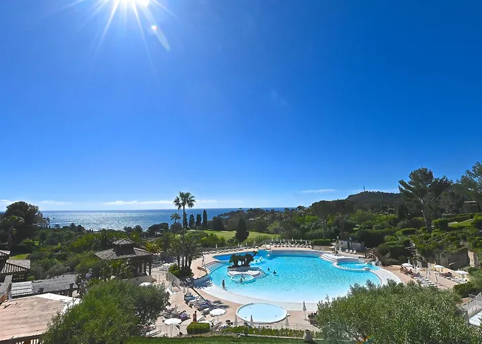 Apartment Le Hameau - L2 002 By Interhome Saint-Raphael (Var)